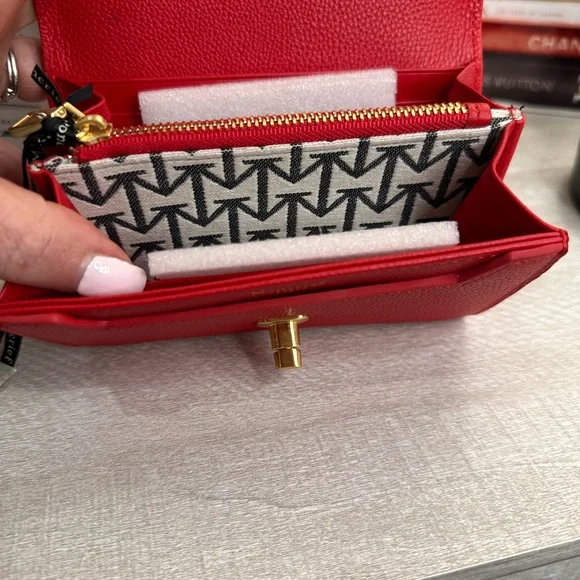 Moncrief London Larissa Style Wallet in Cherry Red. British Luxury Brand. - Picture 3 of 5